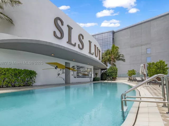 2-bedroom condo for sale in Miami - 801 S Miami Ave 4205 - MondialRealty