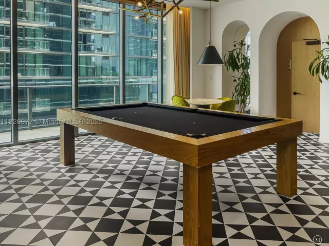 2-bedroom condo for sale in Miami - 801 S Miami Ave 4205 - MondialRealty