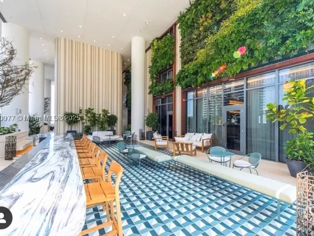 2-bedroom condo for sale in Miami - 801 S Miami Ave 4205 - MondialRealty