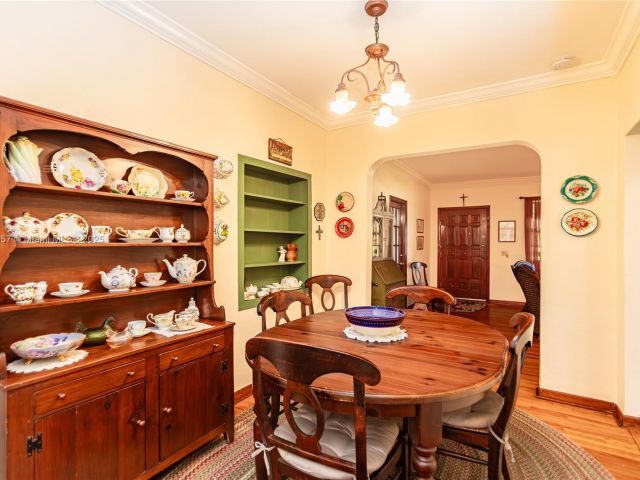 Home for sale at 7110 SW 13th Ter - photo 6154104