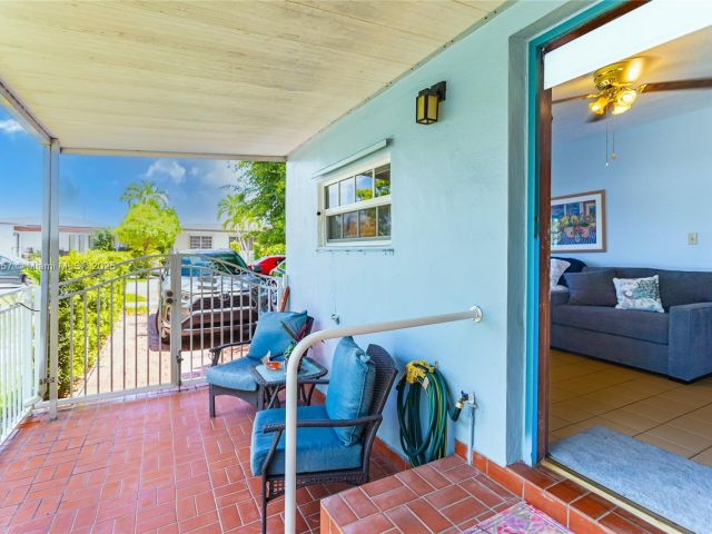 Home for sale at 7110 SW 13th Ter - photo 6154114