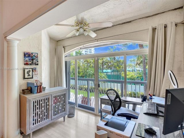 Home for sale at 20939 NE 37th Ct - photo 6154291