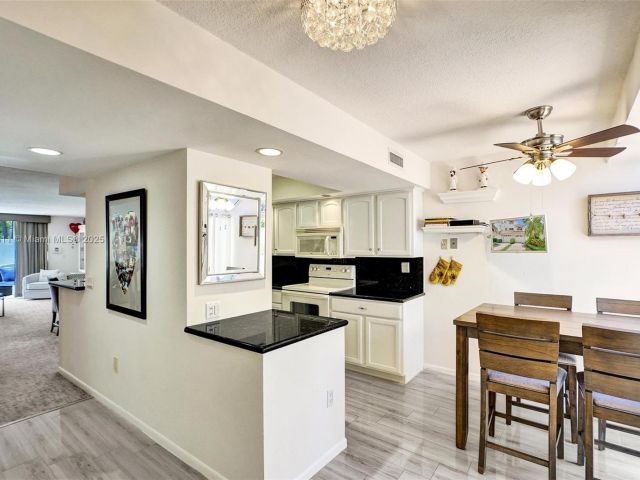 Home for sale at 20939 NE 37th Ct - photo 6154295