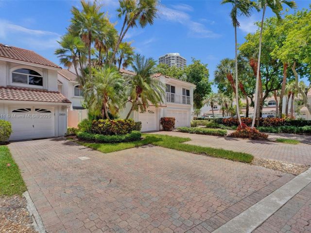 Home for sale at 20939 NE 37th Ct - photo 6154303