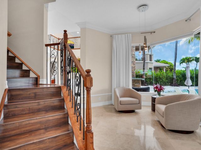 Home for sale at 718 Edgebrook Lane - photo 6166892