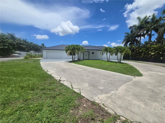 Home for sale at 23421 SW 217th Ave - photo 6154594