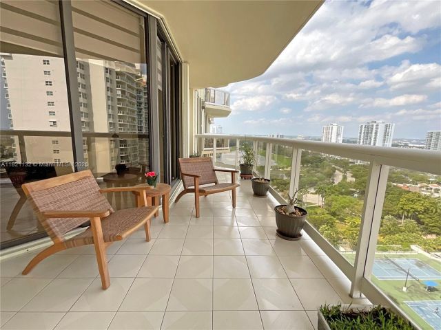 Apartment for sale  Unit #1903 - photo 6159636
