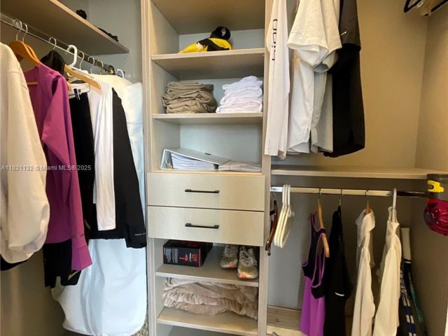 Apartment for sale  Unit #1903 - photo 6159638