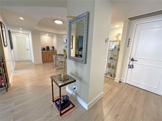 Apartment for sale  Unit #1903 - photo 6159652