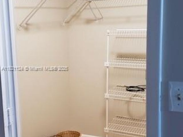 Apartment for sale  Unit #425 - photo 6161161