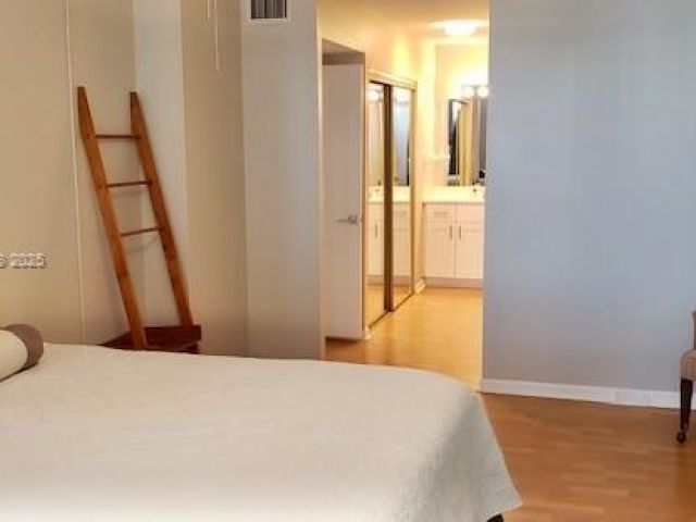 Apartment for sale  Unit #425 - photo 6161163