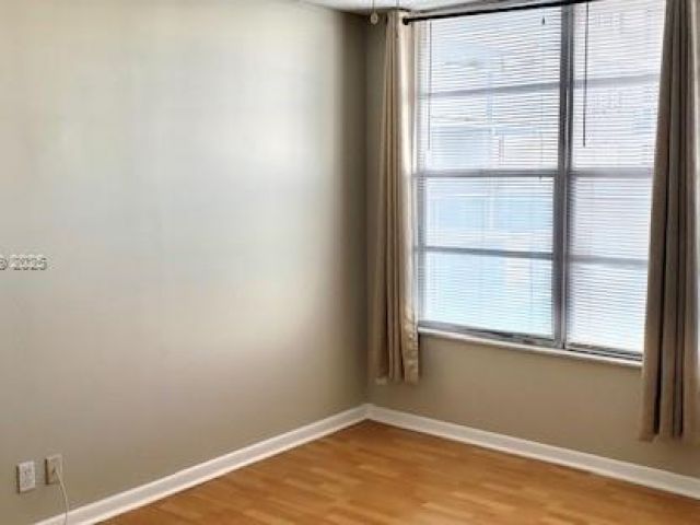 Apartment for sale  Unit #425 - photo 6161165