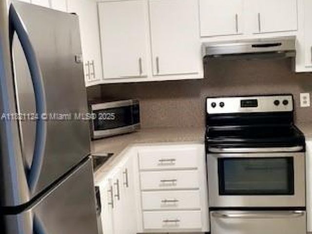 Apartment for sale  Unit #425 - photo 6161168