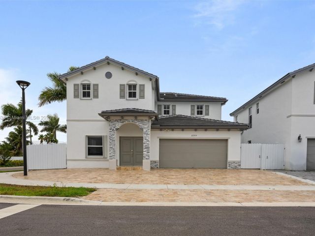 Home for sale at 21205 SW 127th Ct - photo 6154142