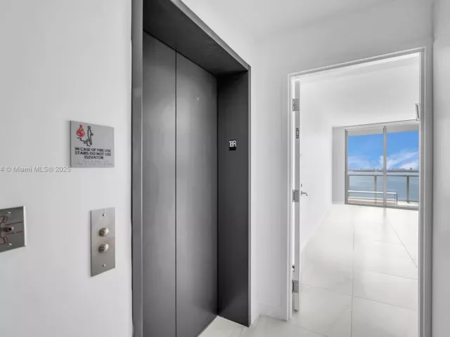 Apartment for sale  Unit #1806 - photo 6154432