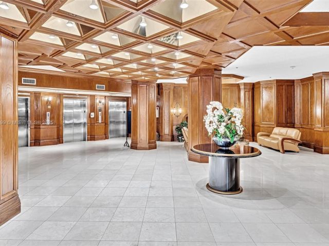 1-bedroom condo for sale in Hallandale Beach - 1865 S Ocean Dr 5J - MondialRealty