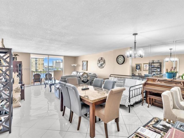 1-bedroom condo for sale in Hallandale Beach - 1865 S Ocean Dr 5J - MondialRealty