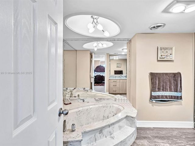 1-bedroom condo for sale in Hallandale Beach - 1865 S Ocean Dr 5J - MondialRealty