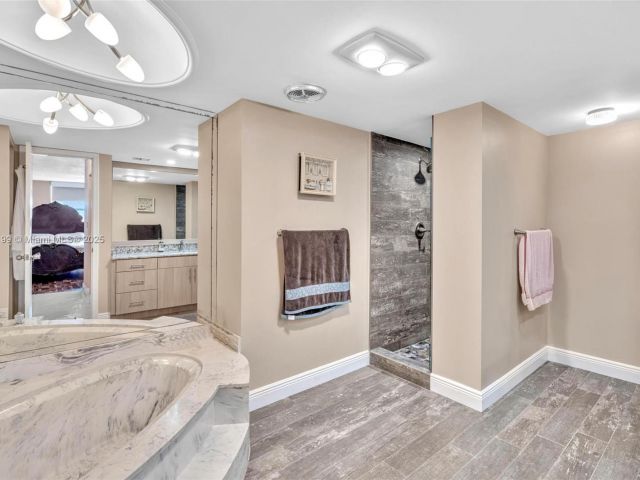 1-bedroom condo for sale in Hallandale Beach - 1865 S Ocean Dr 5J - MondialRealty