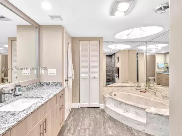 1-bedroom condo for sale in Hallandale Beach - 1865 S Ocean Dr 5J - MondialRealty