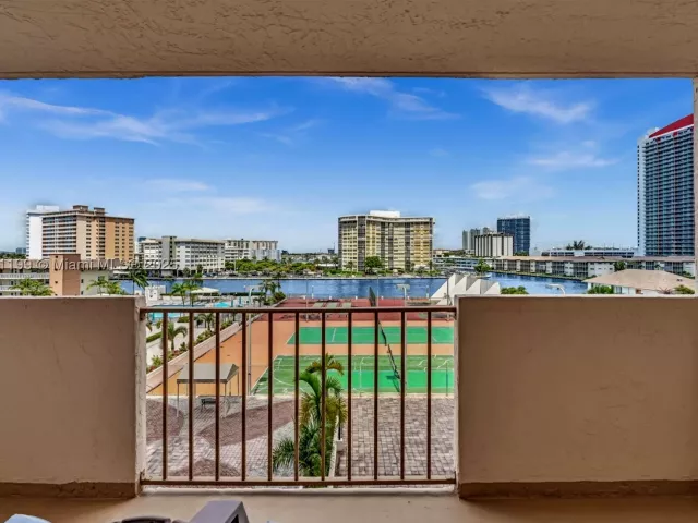 1-bedroom condo for sale in Hallandale Beach - 1865 S Ocean Dr 5J - MondialRealty