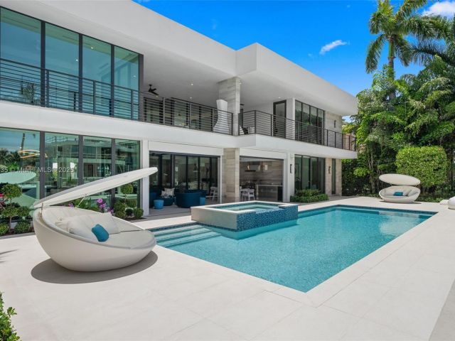 Home for sale at 2519 Lucille Dr - photo 6155485