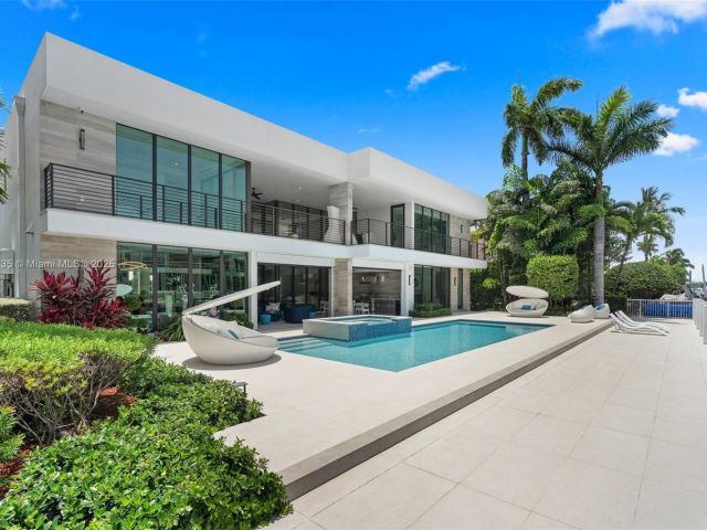 Home for sale at 2519 Lucille Dr - photo 6155487