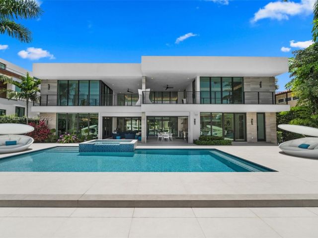 Home for sale at 2519 Lucille Dr - photo 6155488