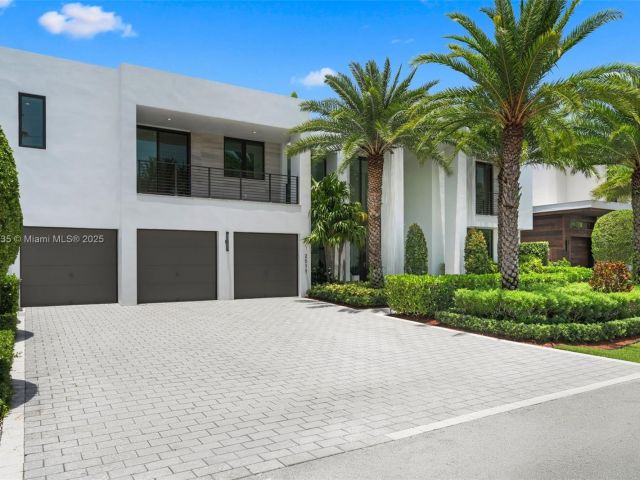 Home for sale at 2519 Lucille Dr - photo 6155490