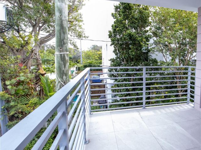 Home for sale at 3374 Day ave A - photo 6168971