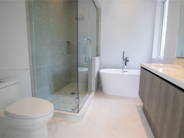 Home for sale at 3374 Day ave A - photo 6168975