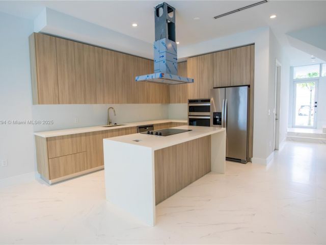 Home for sale at 3374 Day ave A - photo 6168977