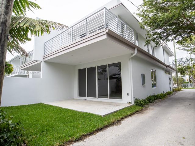 Home for sale at 3374 Day ave A - photo 6168978