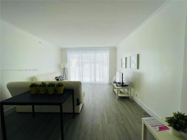 Apartment for sale  Unit #101 - photo 6249902