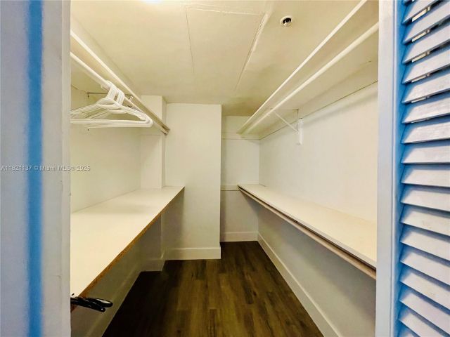 Apartment for sale  Unit #101 - photo 6249903