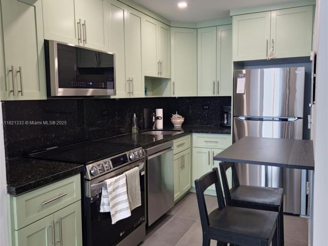 Apartment for rent  Unit #16P - photo 6156457