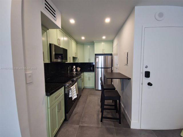 Apartment for rent  Unit #16P - photo 6156458