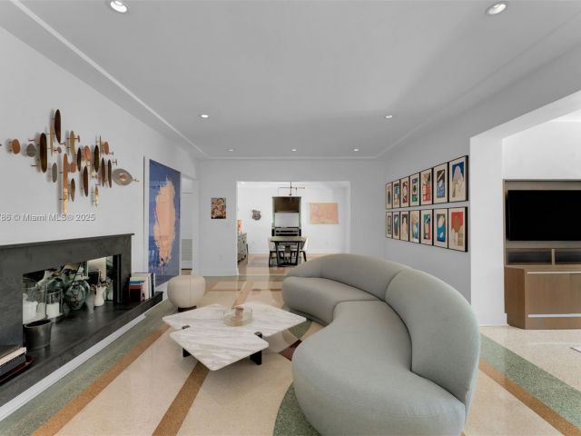 Home for sale at 6165 Pine Tree Dr - photo 6155067