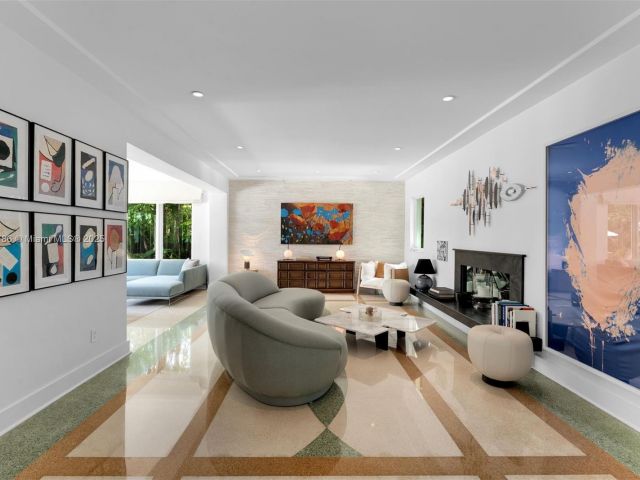 Home for sale at 6165 Pine Tree Dr - photo 6155080