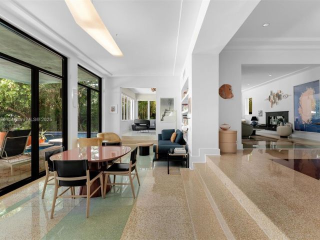 Home for sale at 6165 Pine Tree Dr - photo 6155086