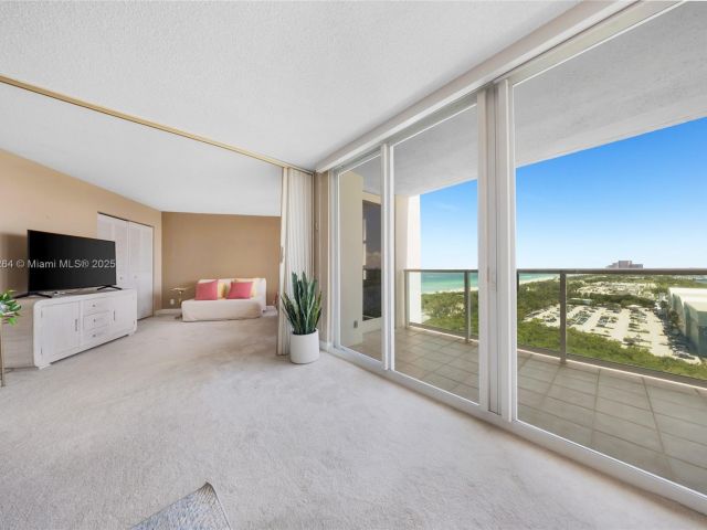 Apartment for sale  Unit #1922 - photo 6211084