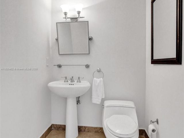 Apartment for rent  Unit #N8-H - photo 6159810