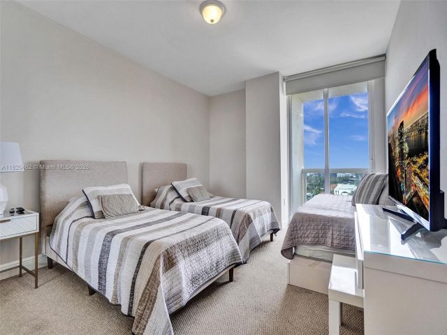 Apartment for rent  Unit #N8-H - photo 6159812