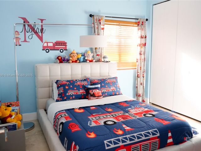 Home for sale at 2836 W Trade Ave 2836 - photo 6155325