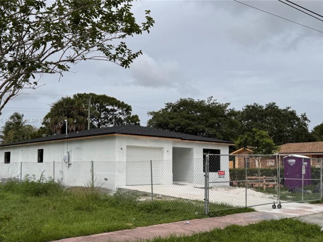 Home for sale at 2430 NW 22nd Rd - photo 6156308