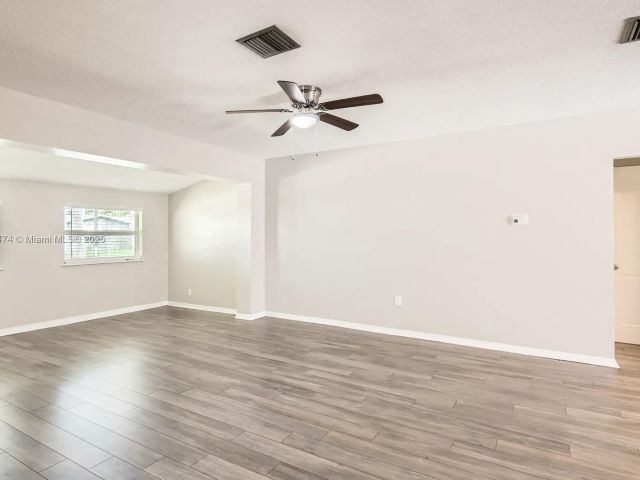 Home for sale at 5208 SW 91st Ter - photo 6170472