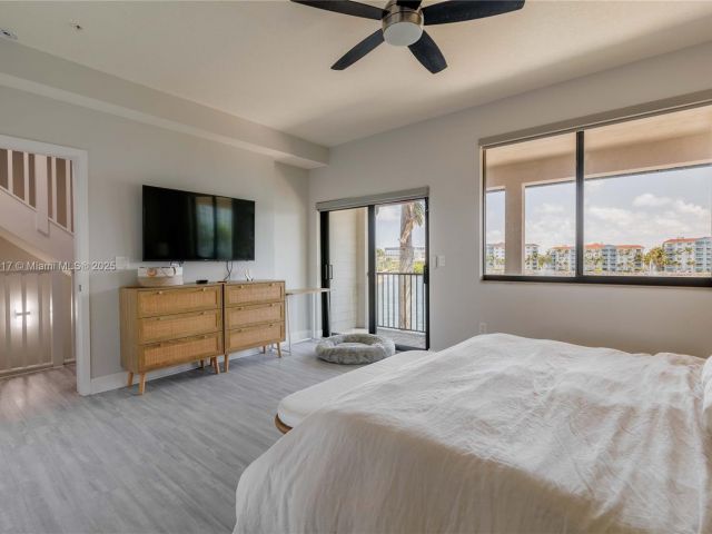 Home for rent at 4714 NW 84th Ct 4714 - photo 6155895