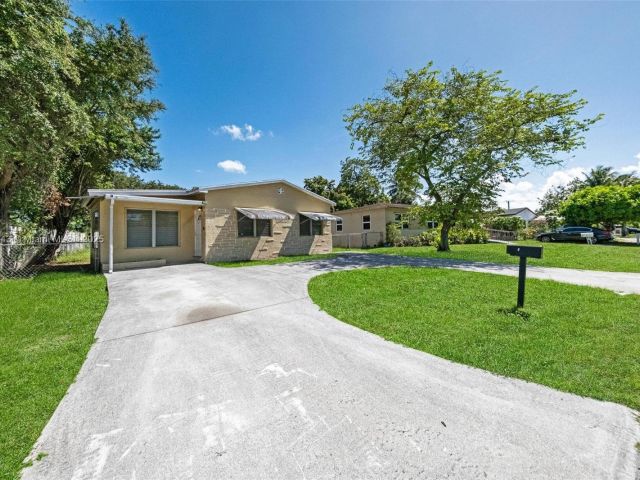 Home for sale at 6428 Plunkett St - photo 6171435