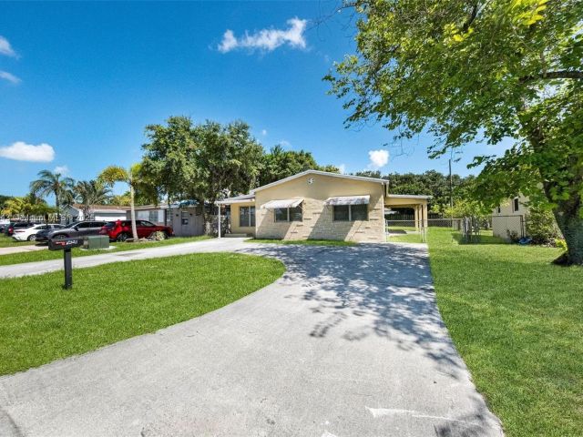 Home for sale at 6428 Plunkett St - photo 6171436