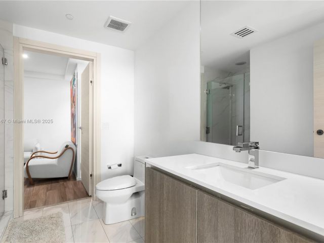 Apartment for rent  Unit #3310 - photo 6157206